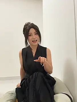 Snapshot of huihui_520 chatting on 06-24-26, 02:49 huihui 520 online show from 06-24-26, 02:49