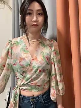 Snapshot of huihui_520 chatting on 07-20-26, 01:35 huihui 520 online show from 07-20-26, 01:35