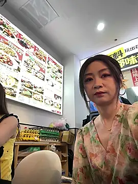 Snapshot of huihui_520 chatting on 08-05-26, 02:47 huihui 520 online show from 08-05-26, 02:47