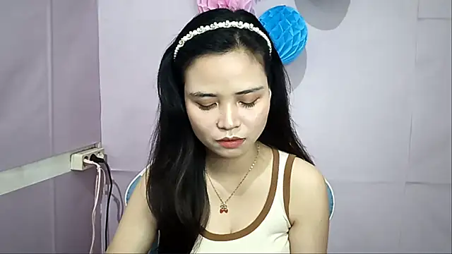 Snapshot of FerminaBoutwell chatting on 06-15-26, 11:34 FerminaBoutwell online show from 06-15-26, 11:34