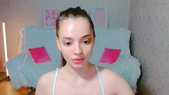 SiennaMia online show from 06-06-26, 05:39