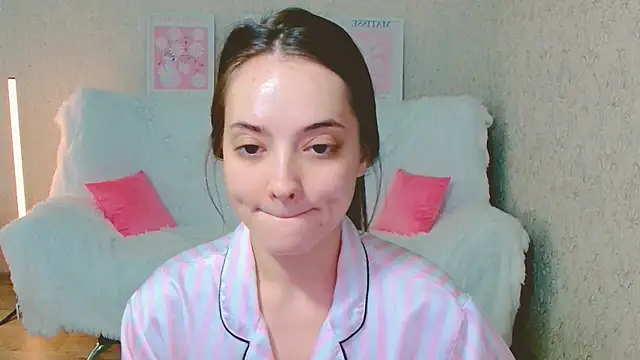 SiennaMia online show from 06-08-26, 04:13