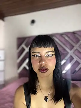 AntonellaCooper Pink online show from 05-15-26, 07:21