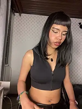 AntonellaCooper Pink online show from 06-05-26, 06:52