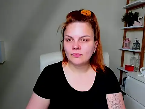 GingerKitten1 online show from 06-02-26, 05:31