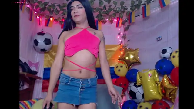 Snapshot of Nikol_Twink02 chatting on 06-25-26, 10:09 Nikol Twink02 online show from 06-25-26, 10:09