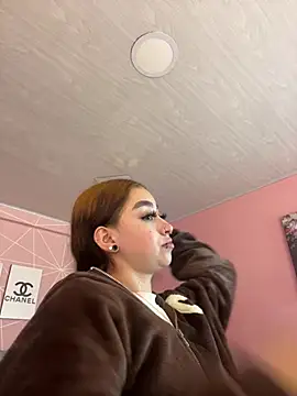 camil rayne online show from 06-25-26, 07:18