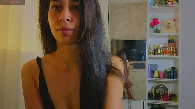 YvisSweet online show from 05-22-26, 01:57