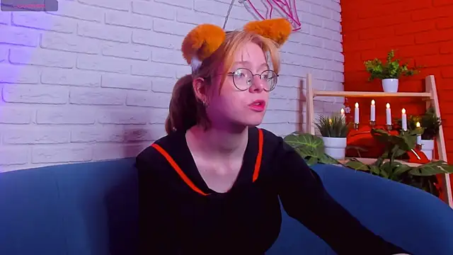 FoxxyyPolly online show from 06-13-26, 05:49