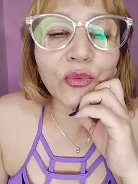 Snapshot of vitaminafranccesca chatting on 05-19-26, 06:25 vitaminafranccesca online show from 05-19-26, 06:25