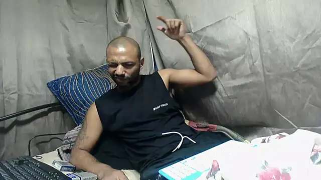 Camodick online show from 04-30-26, 05:36