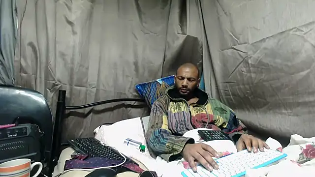 Camodick online show from 05-06-26, 06:19