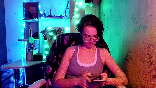 Alessa Kiss online show from 05-21-26, 12:56