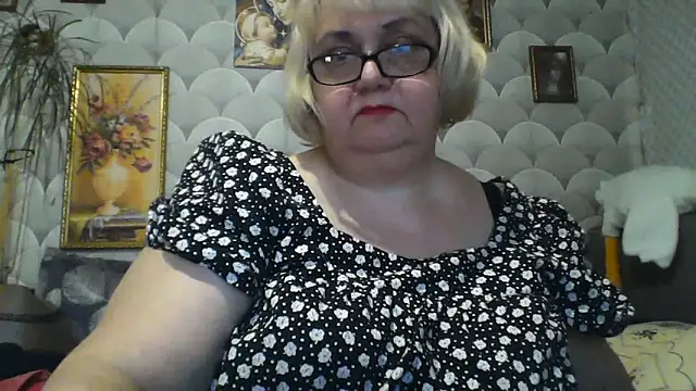 MarinaFarina53 online show from 06-09-26, 04:51