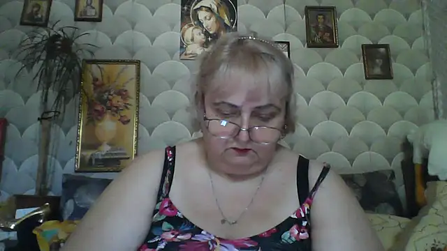 MarinaFarina53 online show from 06-24-26, 05:39