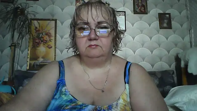 MarinaFarina53 online show from 06-28-26, 05:02
