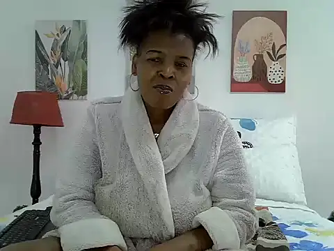 Snapshot of BlackBeautyJuXx chatting on 05-31-26, 09:49 BlackBeautyJuXx online show from 05-31-26, 09:49
