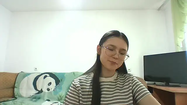 Snapshot of MalindaPerrino chatting on 05-11-26, 07:47 MalindaPerrino online show from 05-11-26, 07:47