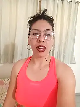 Mia essence online show from 05-11-26, 02:12