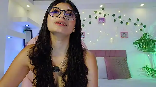 isabel space online show from 06-25-26, 06:12
