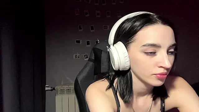 NightFoxxx online show from 06-05-26, 01:39