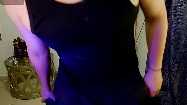 Snapshot of eithan_jonnes_ chatting on 05-07-26, 10:04 eithan jonnes online show from 05-07-26, 10:04