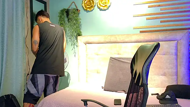 criss hardcock  online show from 06-13-26, 01:20