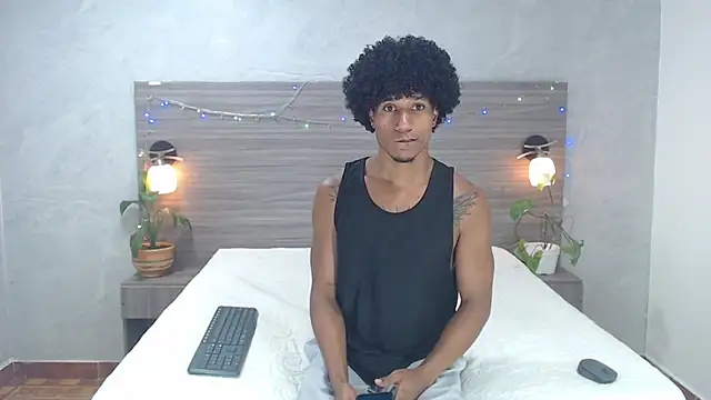 Dilan Hall online show from 06-16-26, 04:31