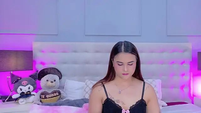 Snapshot of DulceeGarcia chatting on 06-25-26, 03:50 DulceeGarcia online show from 06-25-26, 03:50
