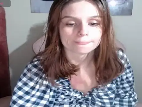 Snapshot of scarlethMoon18 chatting on 05-29-26, 03:37 scarlethMoon18 online show from 05-29-26, 03:37