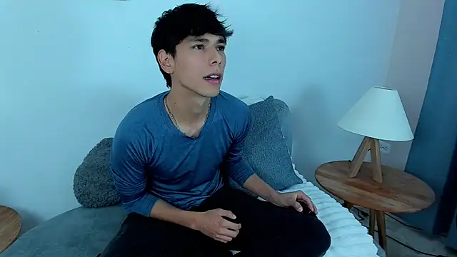 Snapshot of jacob_colliins chatting on 05-10-26, 02:50 jacob colliins online show from 05-10-26, 02:50