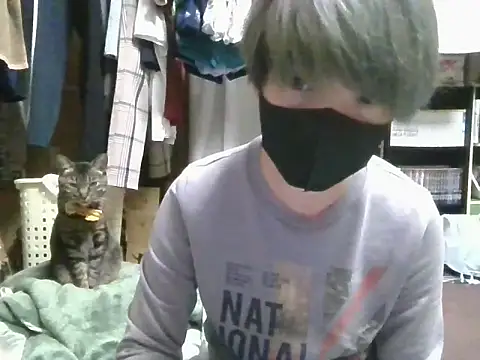 Snapshot of kazupan22 chatting on 06-09-26, 02:28 kazupan22 online show from 06-09-26, 02:28