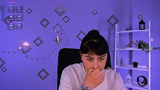 Snapshot of shadow_kiss_ chatting on 05-13-26, 10:45 shadow kiss online show from 05-13-26, 10:45