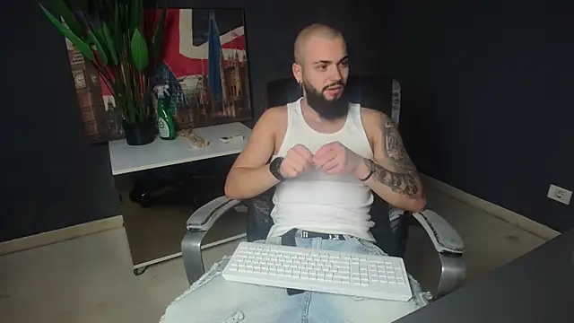 OscarWillss online show from 06-15-26, 04:25