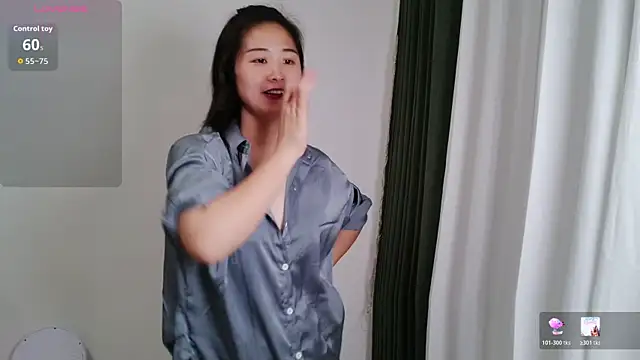 Snapshot of Iridessa- chatting on 05-10-26, 02:11 Iridessa- online show from 05-10-26, 02:11