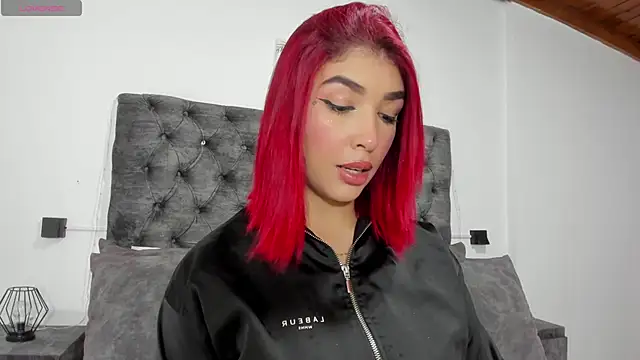 Alana2916 online show from 06-18-26, 12:09