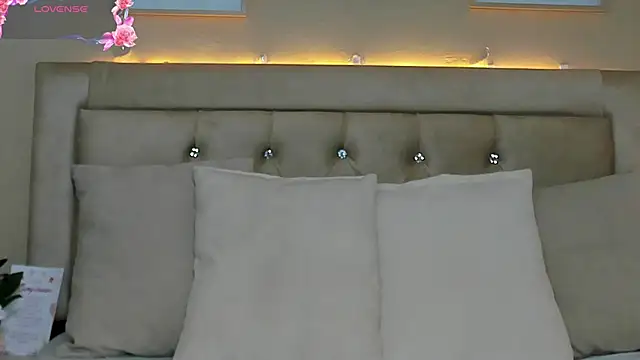 EmilyWinter  online show from 06-15-26, 11:34
