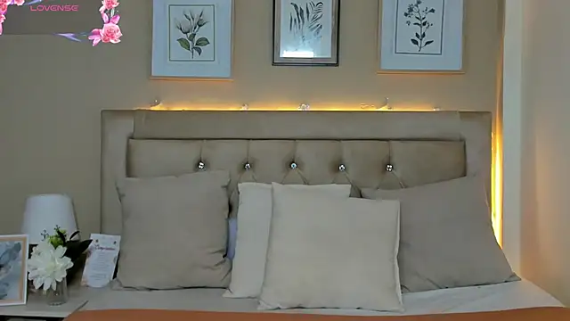 EmilyWinter  online show from 06-16-26, 11:35