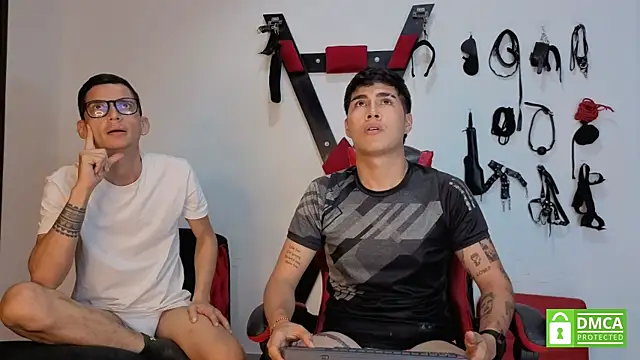 Banana and Cherry online show from 05-10-26, 04:06