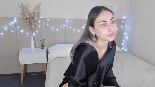 Fly ari online show from 06-18-26, 09:09