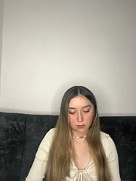 Sarisloves online show from 07-23-26, 12:24