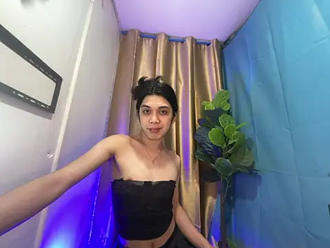 RoseAmarie online show from 07-28-26, 01:10