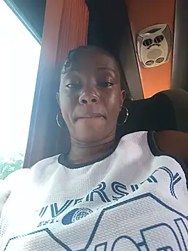 Snapshot of sandycollens_ chatting on 05-29-26, 03:54 sandycollens online show from 05-29-26, 03:54