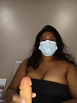 Xbees CT online show from 06-14-26, 04:09