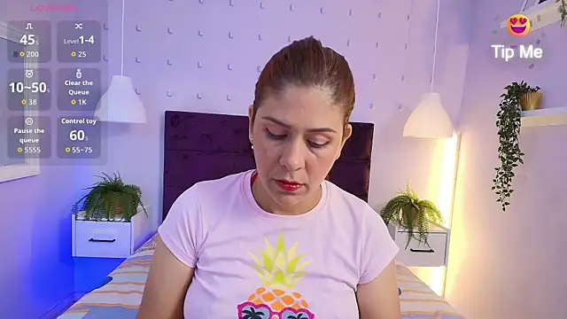Sirenyrouss online show from 05-28-26, 03:59