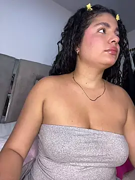 Yassy 11 online show from 05-20-26, 11:00
