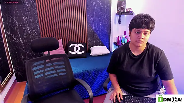 Nico Blaze22 online show from 06-09-26, 01:06