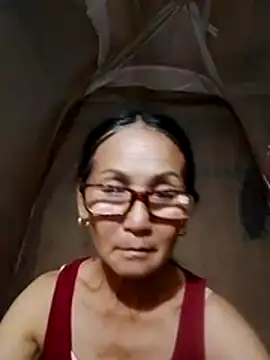 Snapshot of Magy-006 chatting on 07-15-26, 02:33 Magy-006 online show from 07-15-26, 02:33