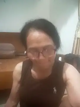 Vieekee online show from 06-19-26, 10:46