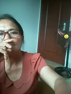 Snapshot of Vieekee chatting on 07-03-26, 03:57 Vieekee online show from 07-03-26, 03:57